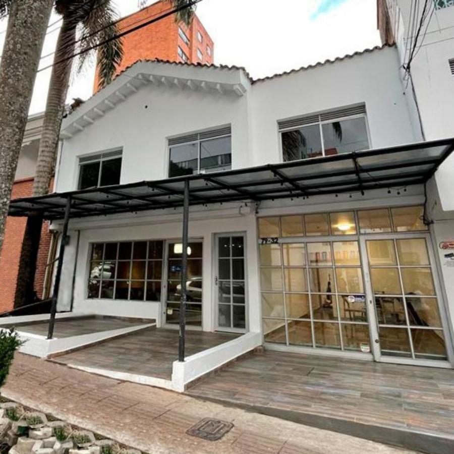 Hotel Casa Las Palmas Медельин Экстерьер фото