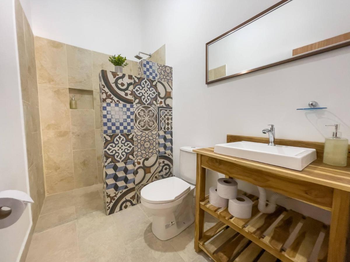 Hotel Casa Las Palmas Медельин Экстерьер фото