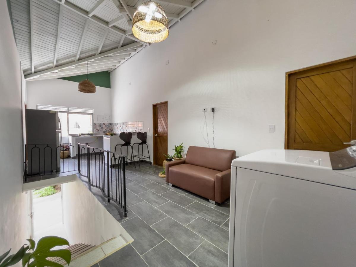 Hotel Casa Las Palmas Медельин Экстерьер фото