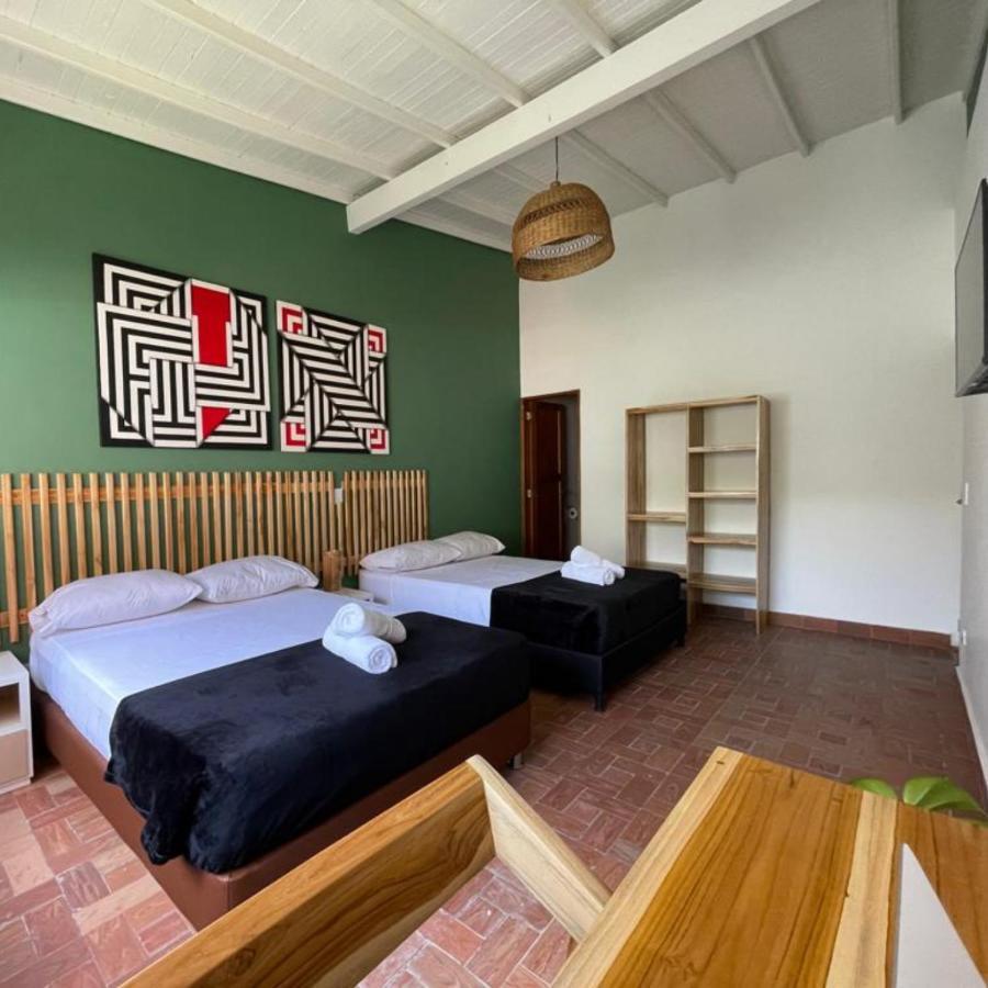 Hotel Casa Las Palmas Медельин Экстерьер фото